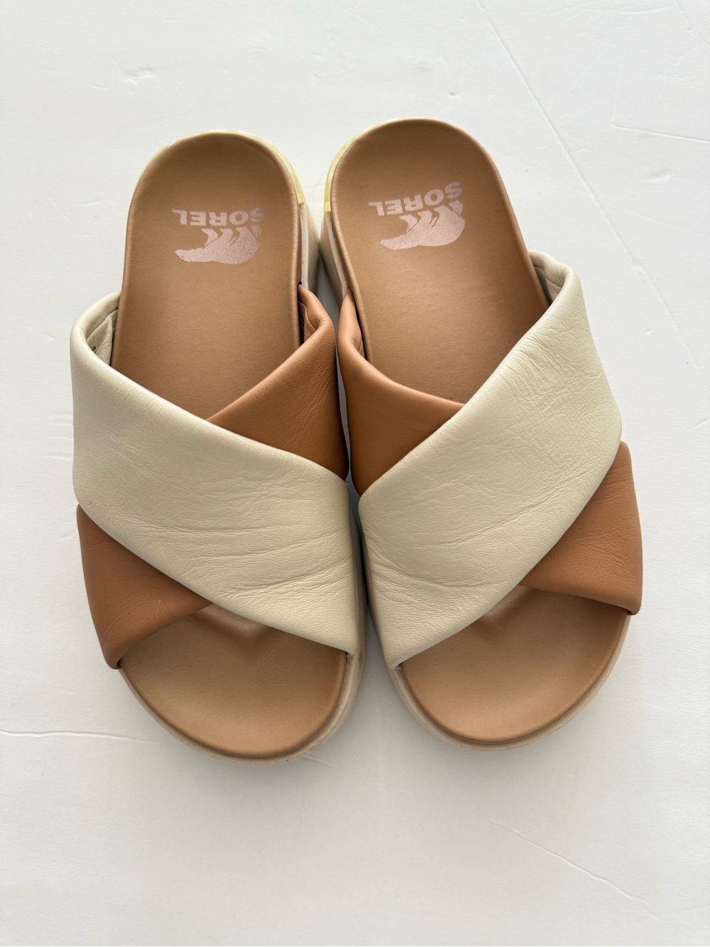 Sorel vibe leather Crisscross Slide Sandals